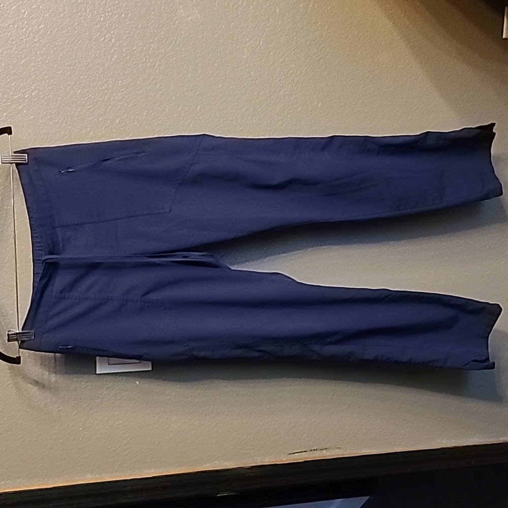 Grey's Anatomy Scrubs in Navy Size small